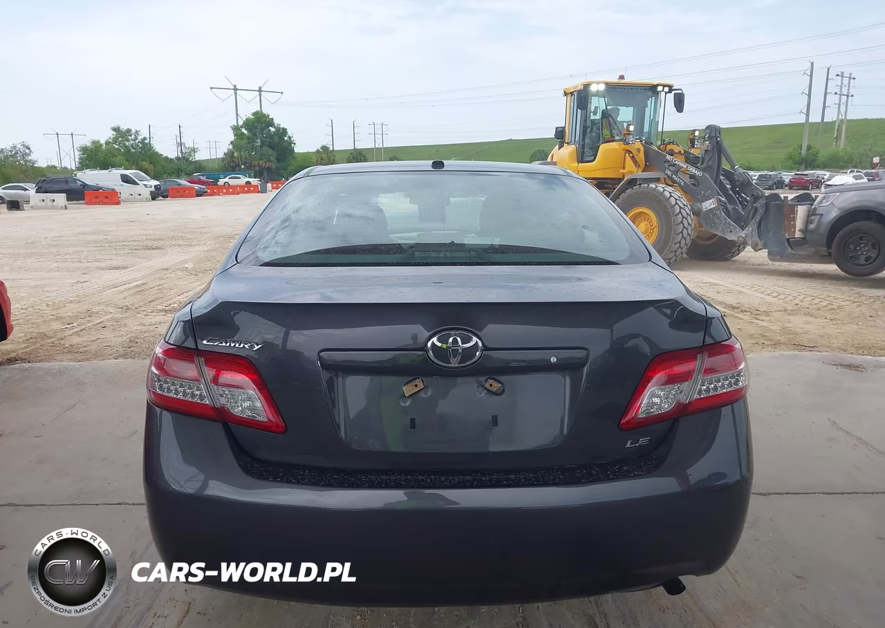 2010 Toyota Camry Le VIN:4T1BF3EK6AU098881 - 17