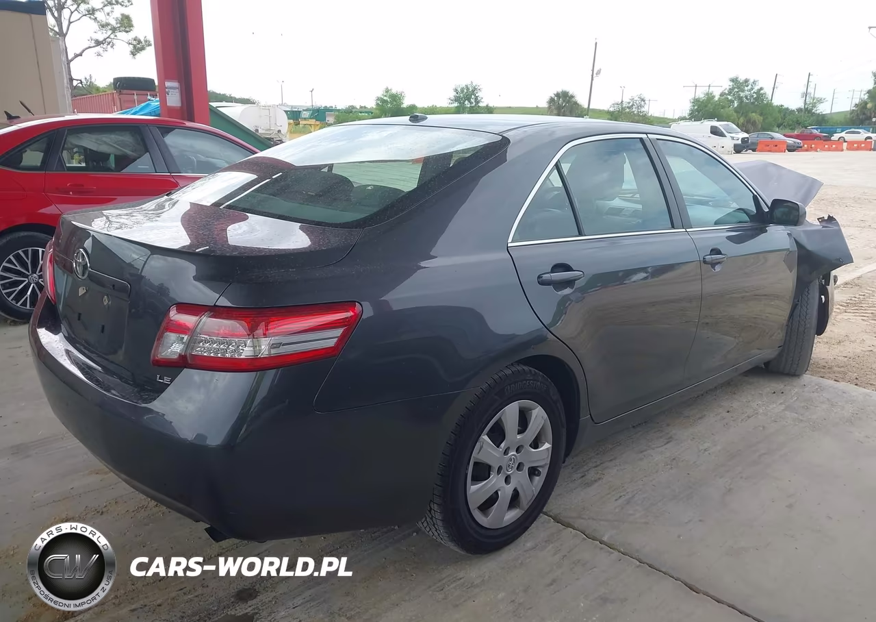 2010 Toyota Camry Le VIN:4T1BF3EK6AU098881 - 4