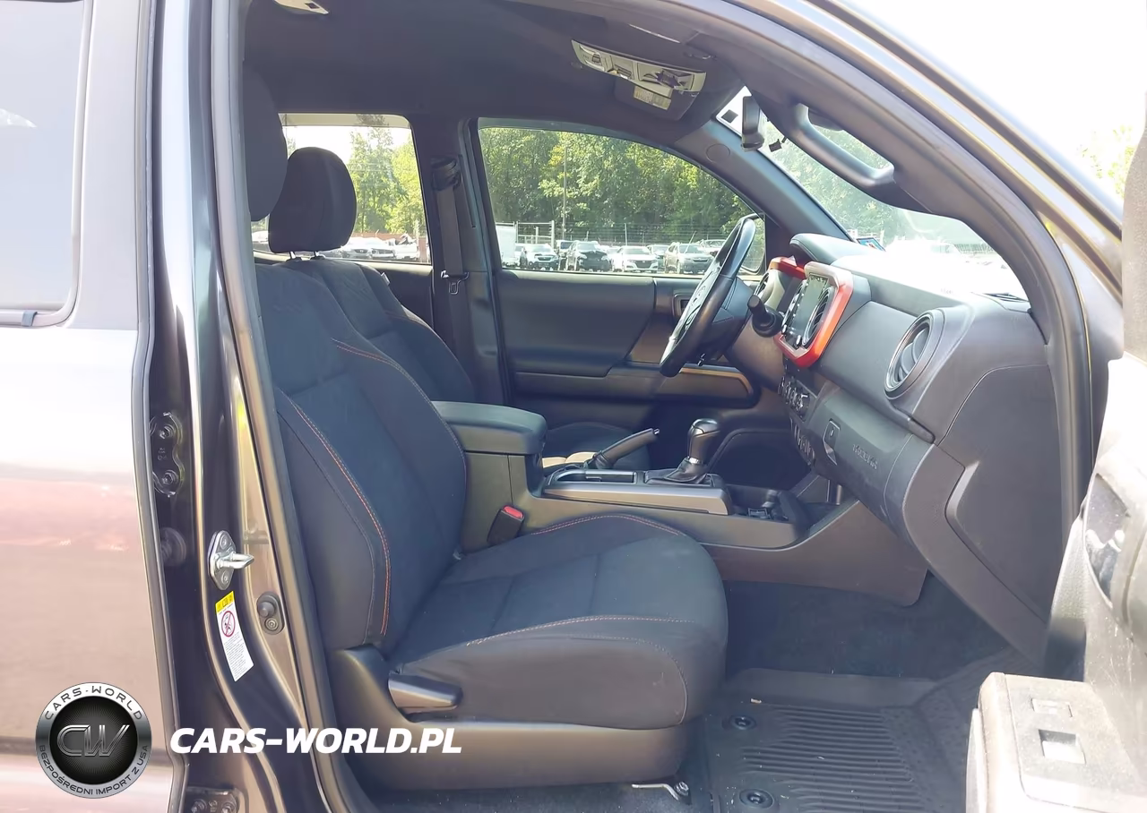 2020 Toyota Tacoma Trd Off-Road VIN:3TMCZ5AN2LM319962 - 5