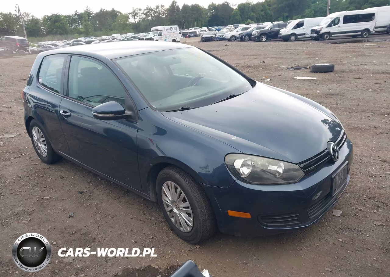 2011 Volkswagen Golf 2.5L 2-Door