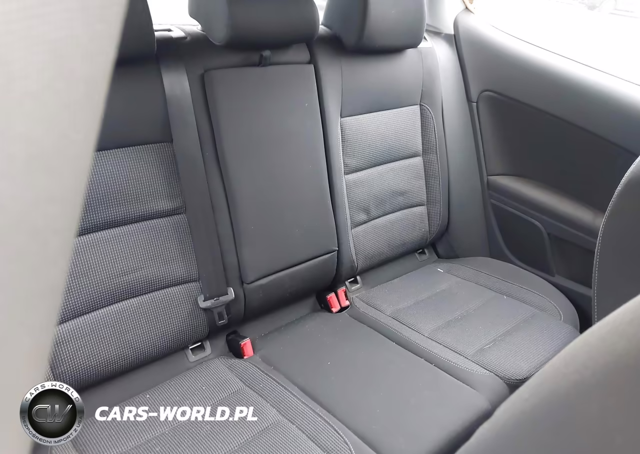 2011 Volkswagen Golf 2.5L 2-Door VIN:WVWAB7AJ1BW095294 - 8