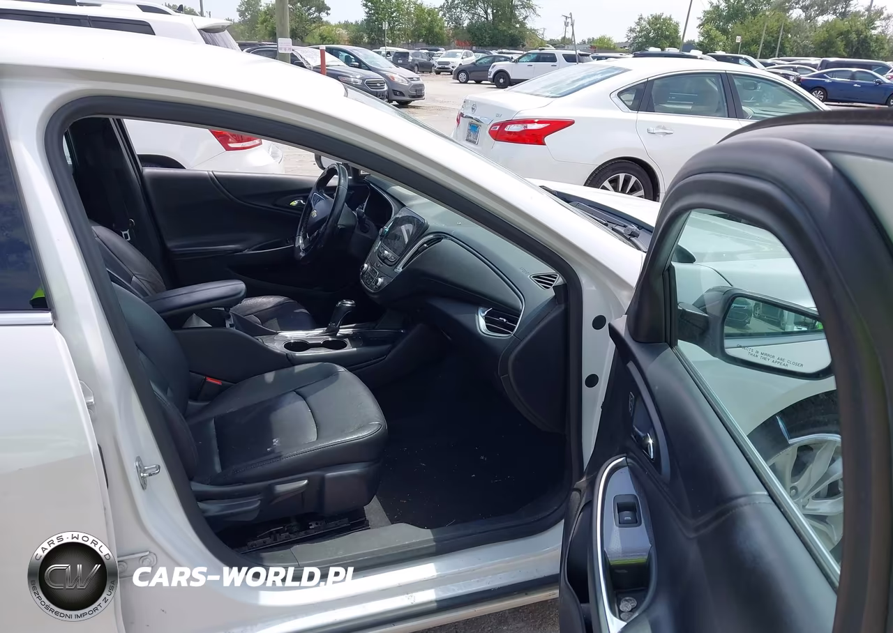 2019 Chevrolet Malibu Lt VIN:1G1ZD5ST8KF115843 - 5