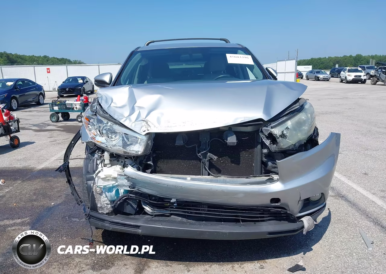 2015 Toyota Highlander Le Plus V6 VIN:5TDBKRFHXFS180470 - 6