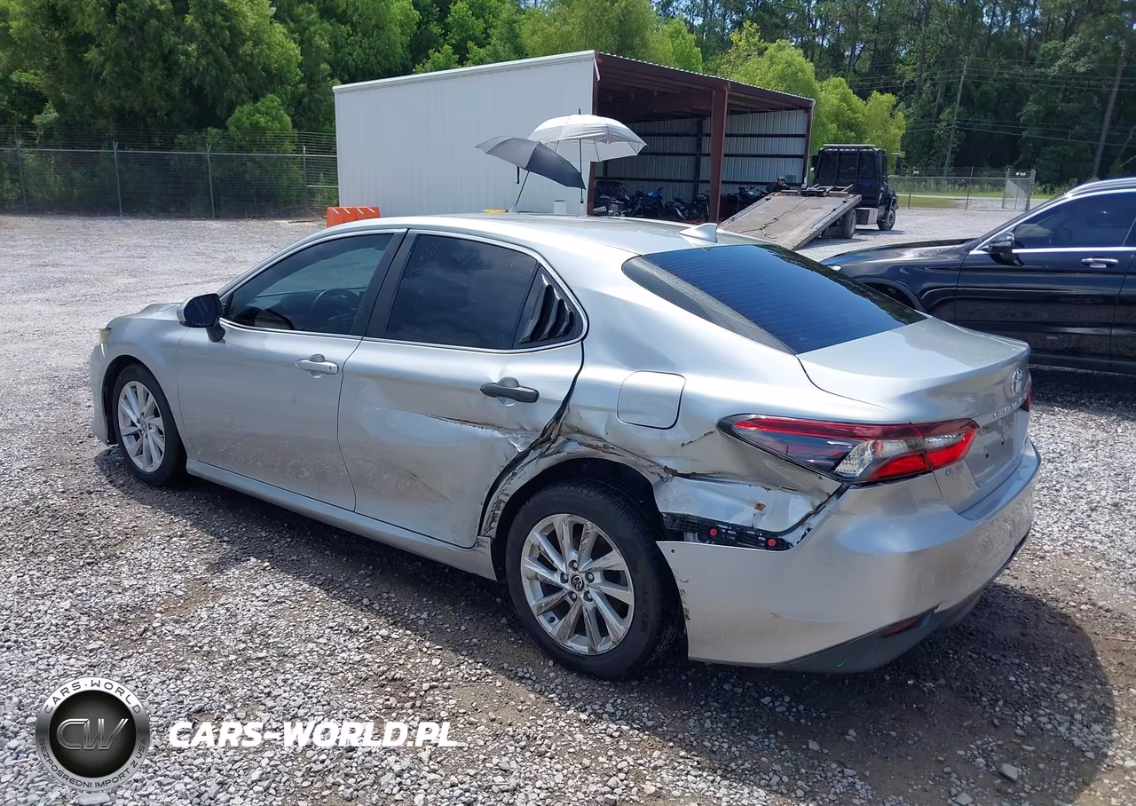 2021 Toyota Camry Le VIN:4T1C11AK7MU478989 - 3