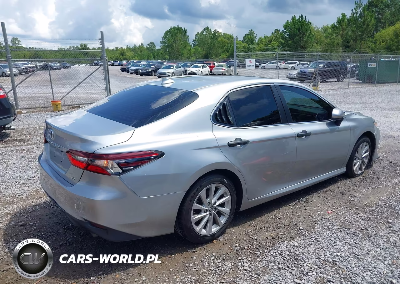 2021 Toyota Camry Le VIN:4T1C11AK7MU478989 - 4
