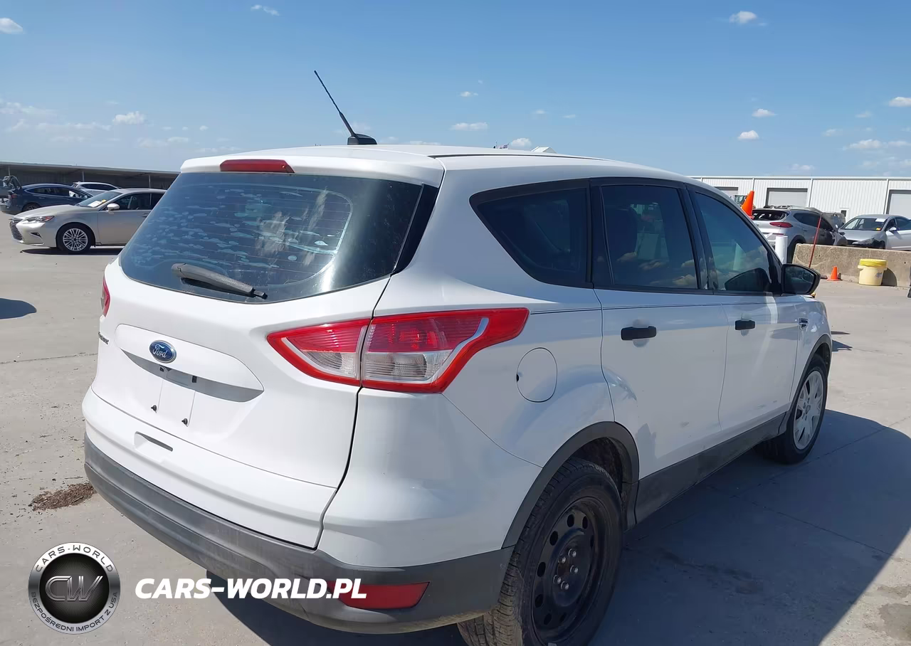 2014 Ford Escape S VIN:1FMCU0F75EUE12058 - 4