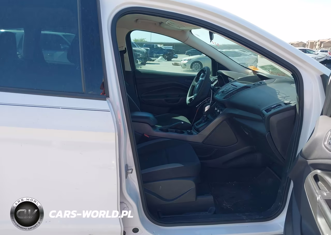 2014 Ford Escape S VIN:1FMCU0F75EUE12058 - 5