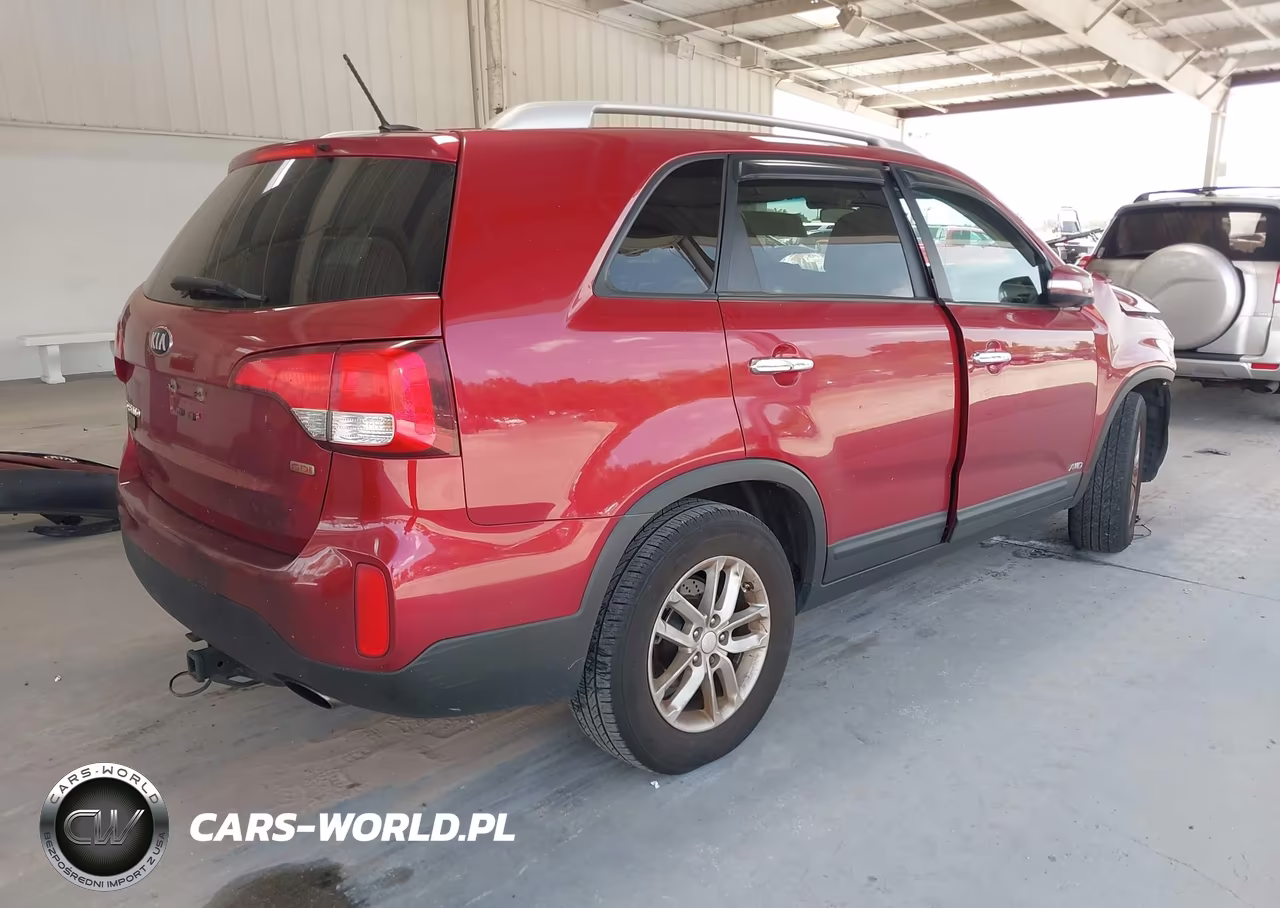 2014 Kia Sorento Lx V6 VIN:5XYKTDA78EG426975 - 4