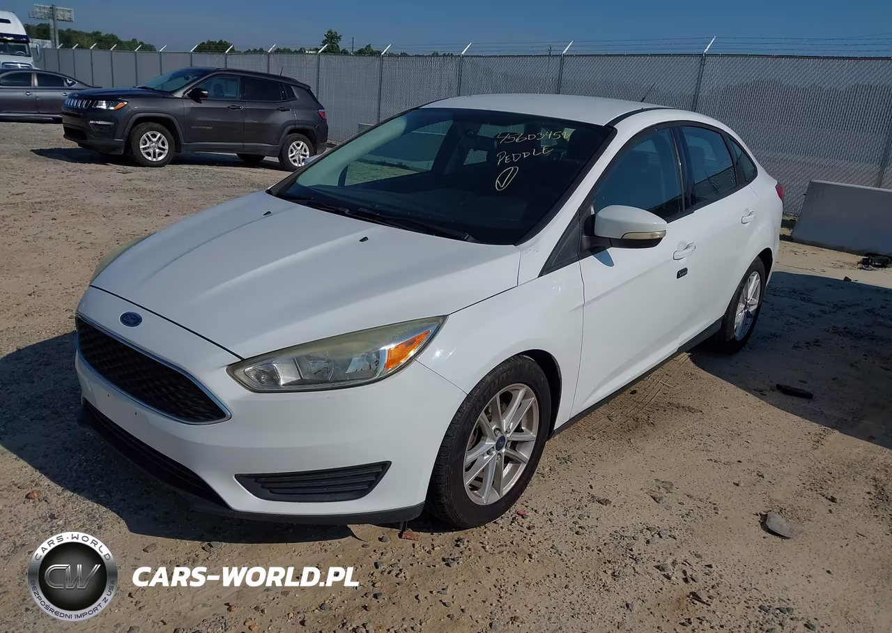 2015 Ford Focus Se VIN:1FADP3F25FL345903 - 2