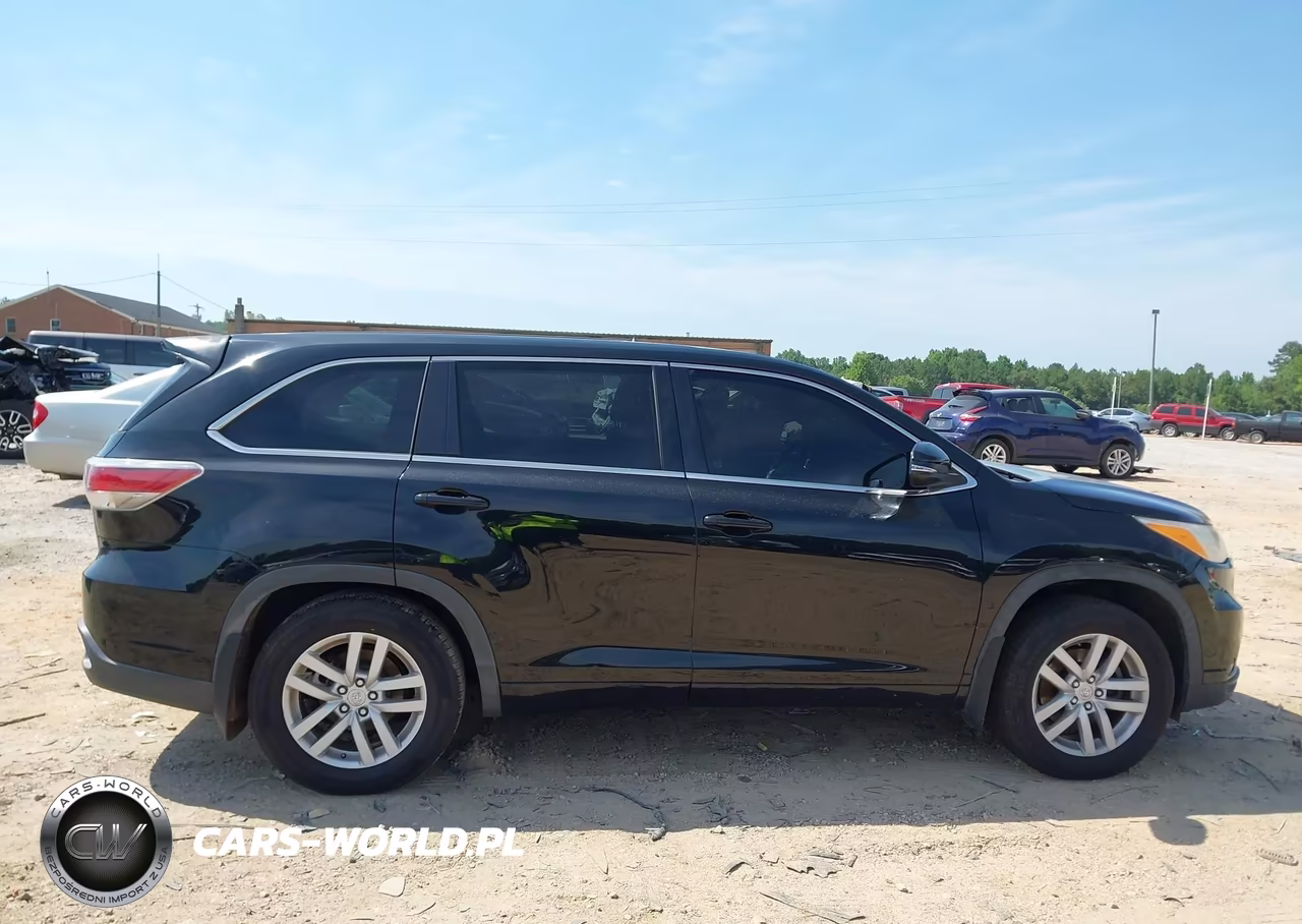2014 Toyota Highlander Le V6 VIN:5TDBKRFH3ES046821 - 13