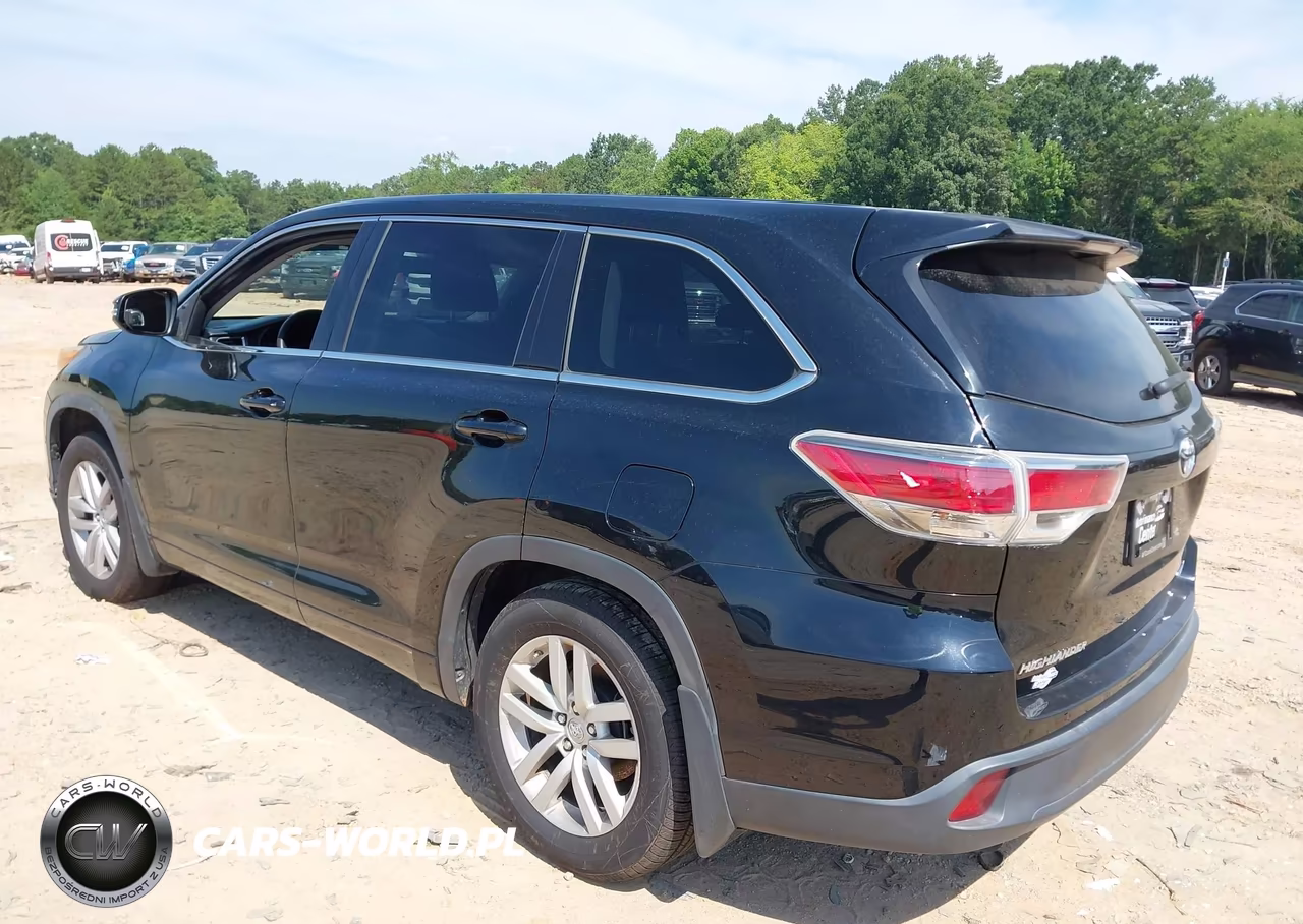2014 Toyota Highlander Le V6 VIN:5TDBKRFH3ES046821 - 3