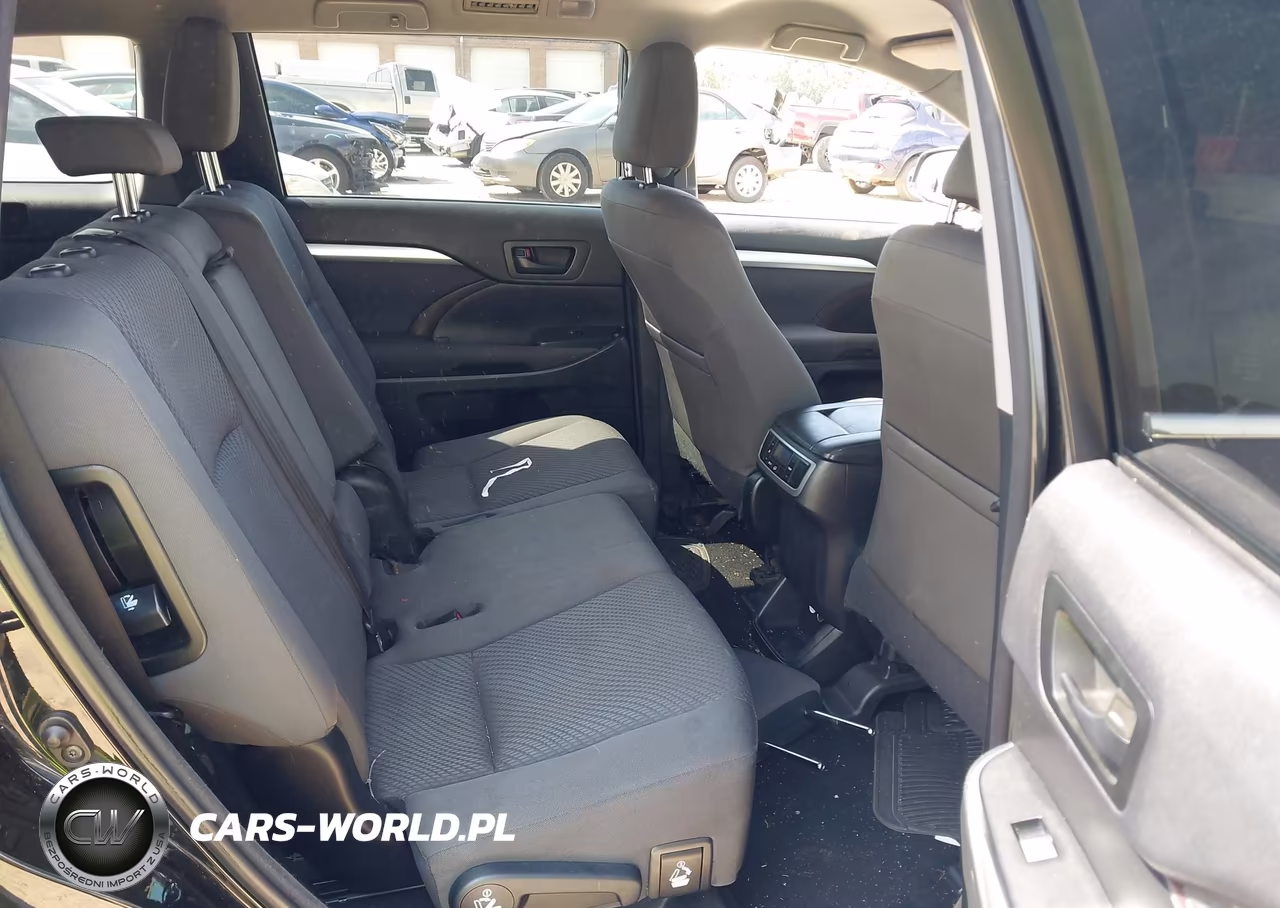 2014 Toyota Highlander Le V6 VIN:5TDBKRFH3ES046821 - 8