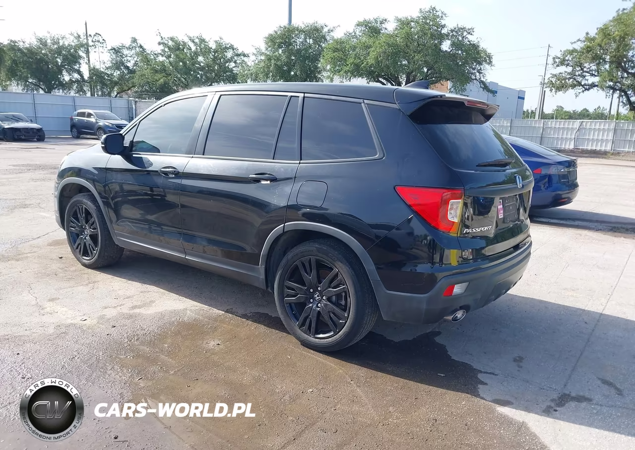 2019 Honda Passport Sport VIN:5FNYF7H20KB006580 - 3