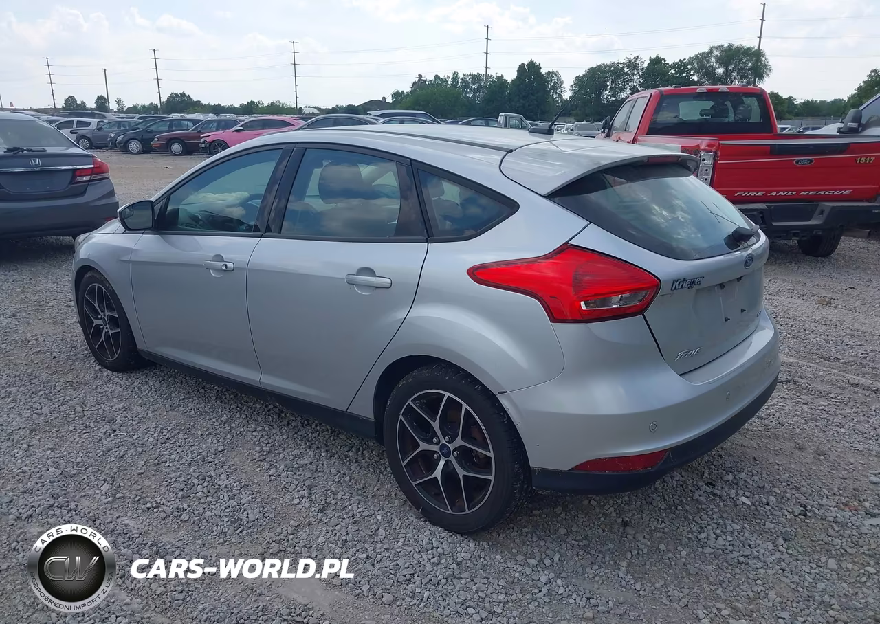2017 Ford Focus Sel VIN:1FADP3M25HL203749 - 3