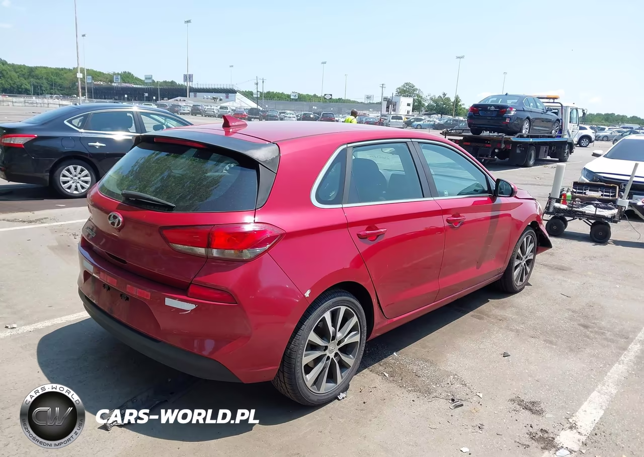 2019 Hyundai Elantra Gt VIN:KMHH35LE7KU088454 - 4
