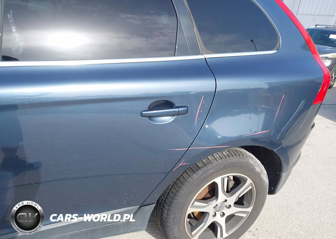 2011 Volvo Xc60 T6-T6 R-Design VIN:YV4902DZ8B2216792 - 12