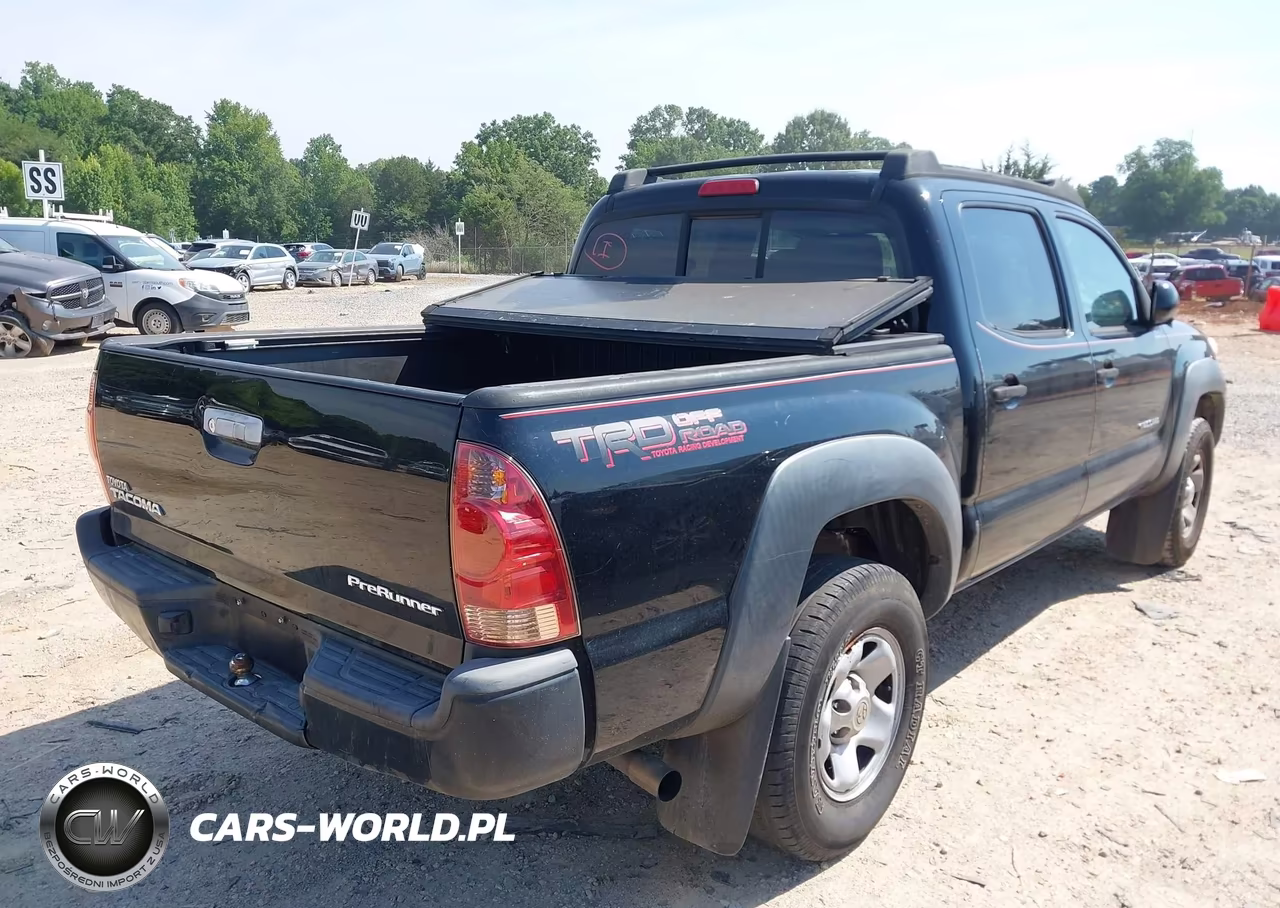 2015 Toyota Tacoma Prerunner VIN:5TFJX4GN1FX040726 - 4