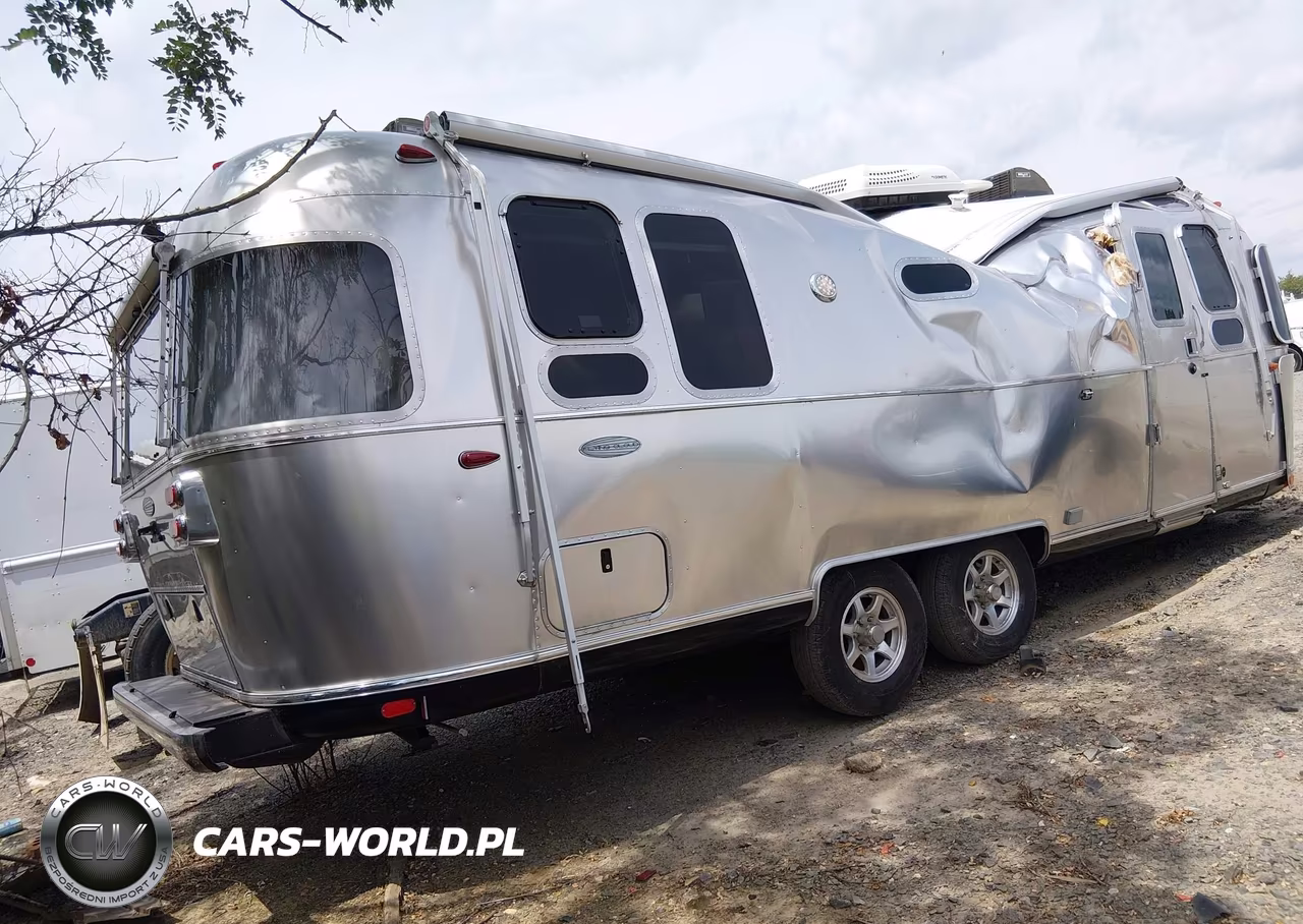 2018 Airstream Flying Cloud 27Fb VIN:1STH9YK21JJ545305 - 4