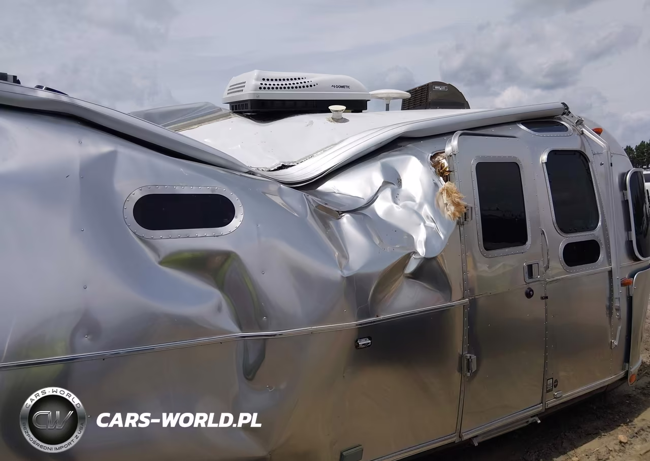 2018 Airstream Flying Cloud 27Fb VIN:1STH9YK21JJ545305 - 6