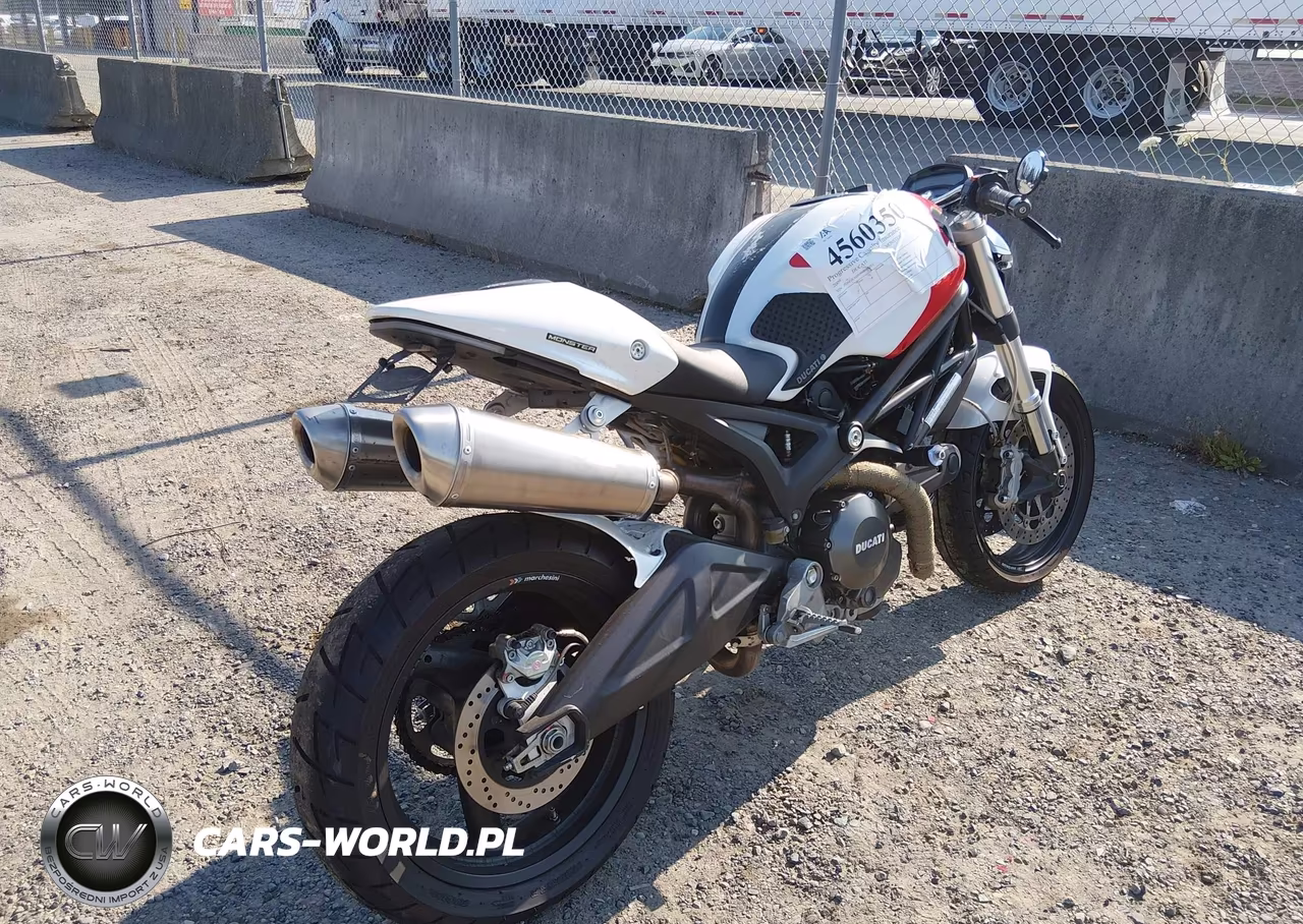 2009 Ducati Monster 696 VIN:ZDM1RADN99B016211 - 4