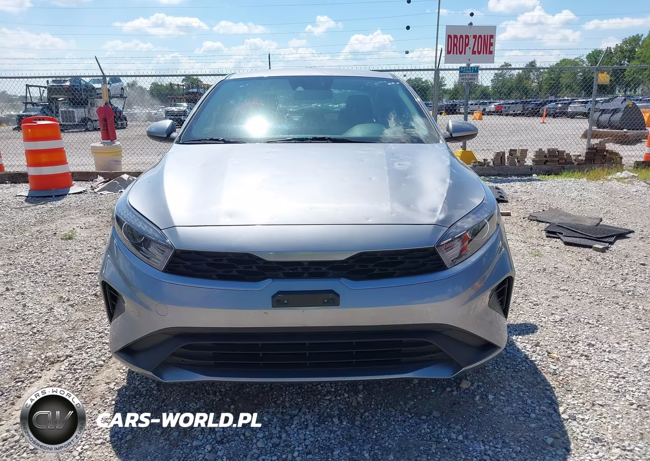 2024 Kia Forte Lxs VIN:3KPF24ADXRE786942 - 12