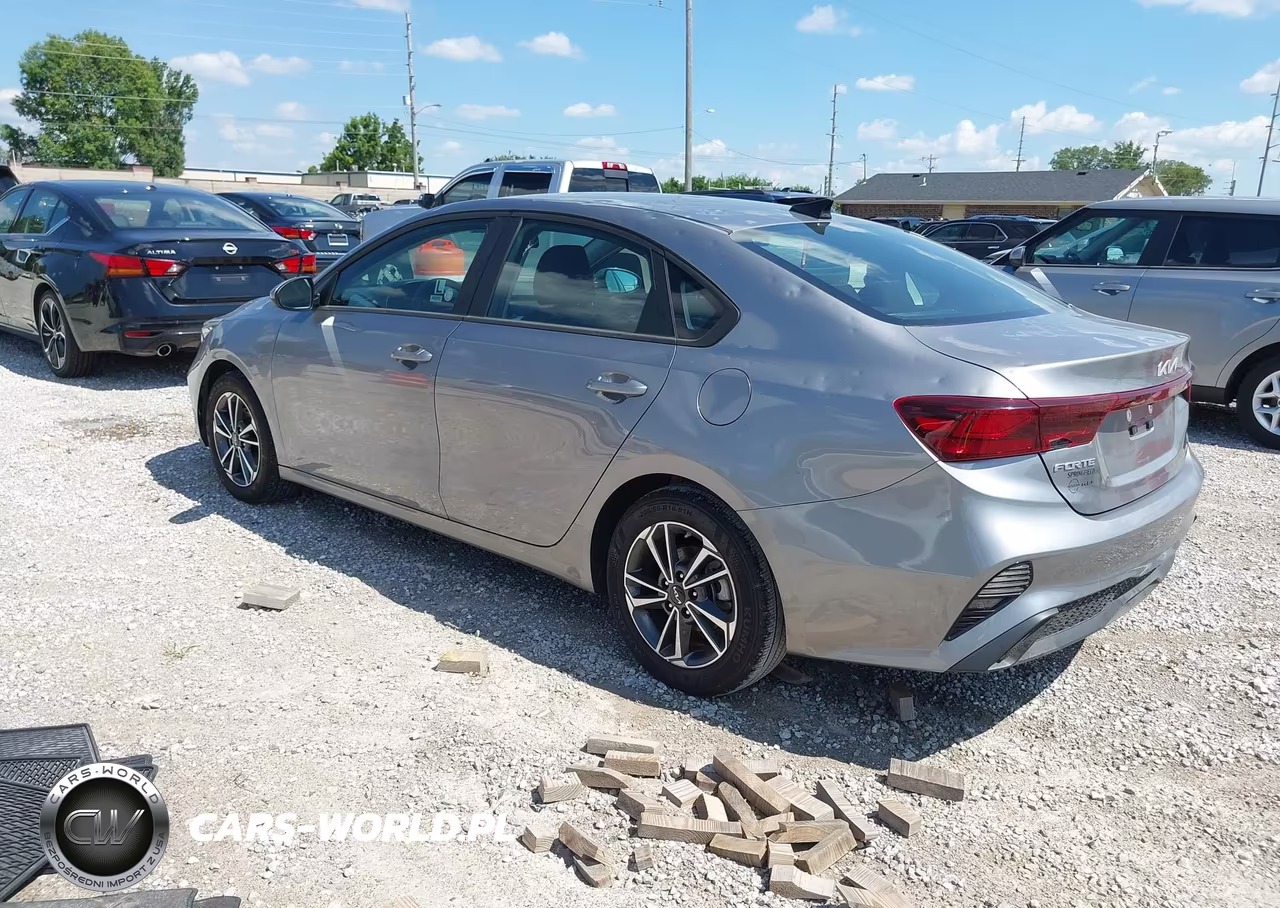 2024 Kia Forte Lxs VIN:3KPF24ADXRE786942 - 3