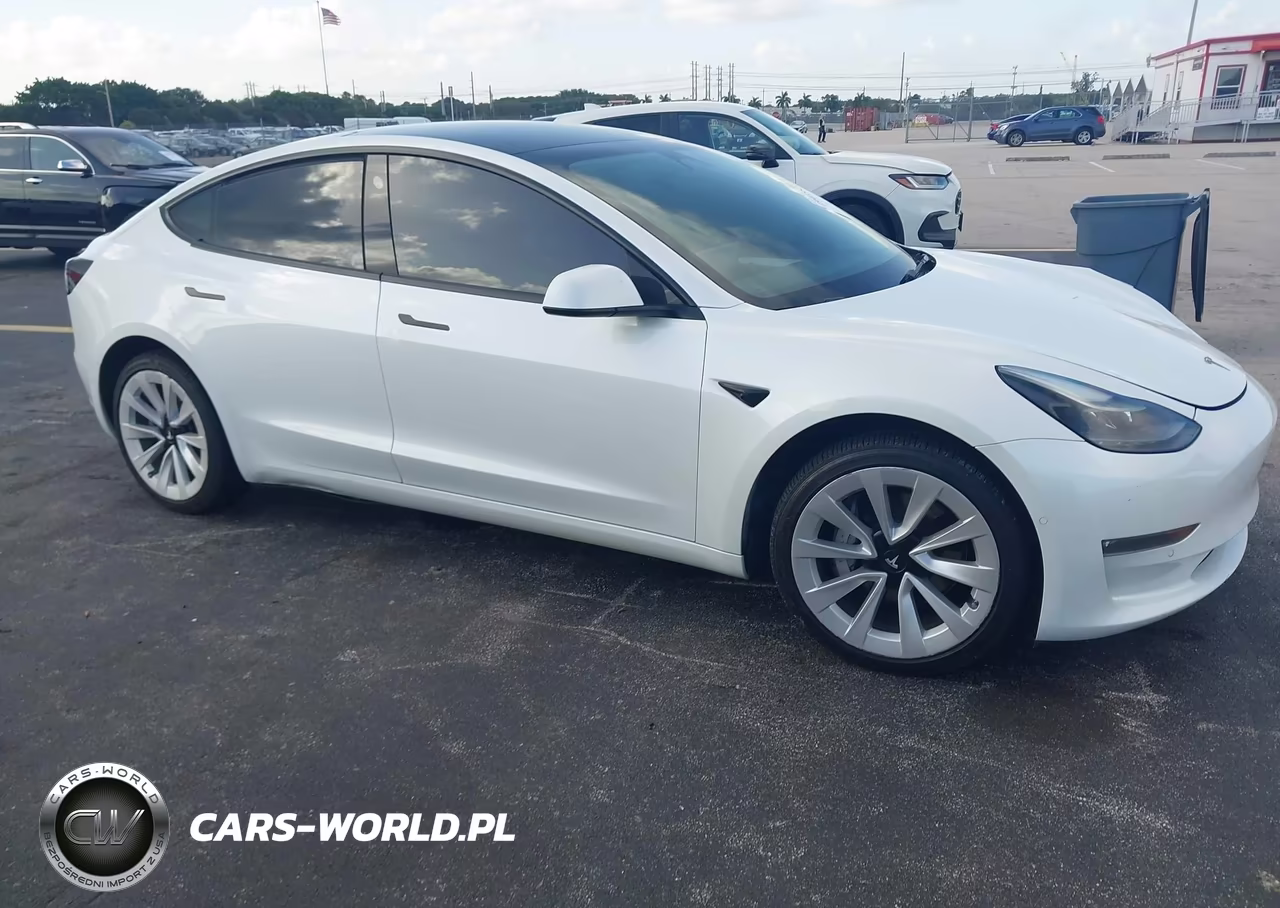 2022 Tesla Model 3 Long Range Dual Motor All-Wheel Drive – zdjęcie 1 z 16