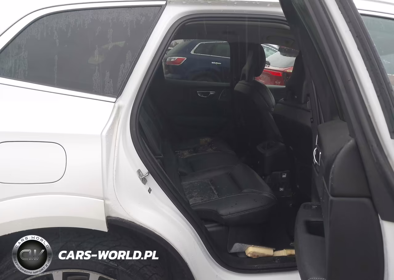 2018 Volvo Xc60 Hybrid T8 Inscription VIN:LYVBR0DL9JB070278 - 8