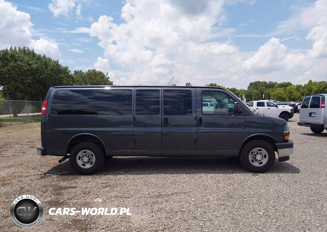 2017 Chevrolet Express 3500 Lt VIN:1GAZGPFF4H1274842 - 13