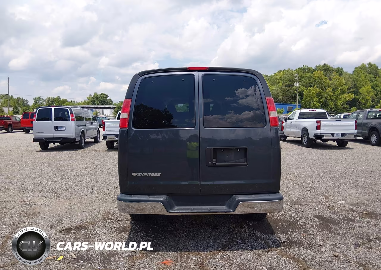 2017 Chevrolet Express 3500 Lt VIN:1GAZGPFF4H1274842 - 16