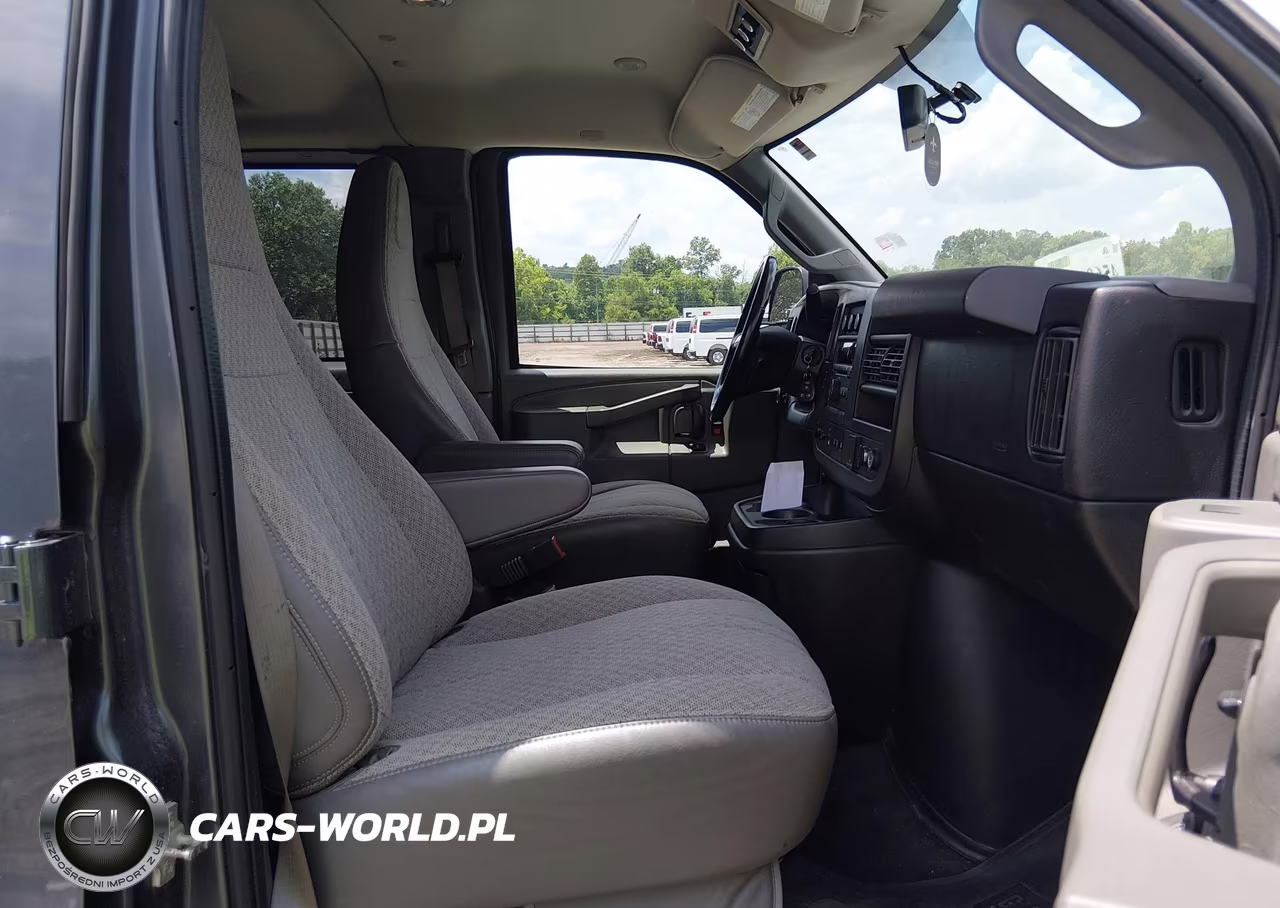 2017 Chevrolet Express 3500 Lt VIN:1GAZGPFF4H1274842 - 5