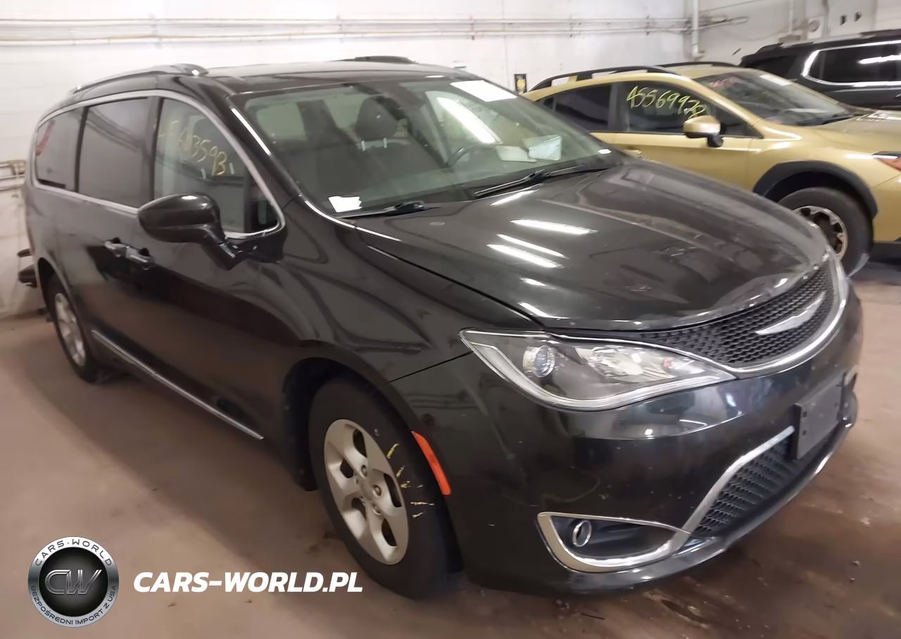 2017 Chrysler Pacifica Touring-L Plus – zdjęcie 1 z 16