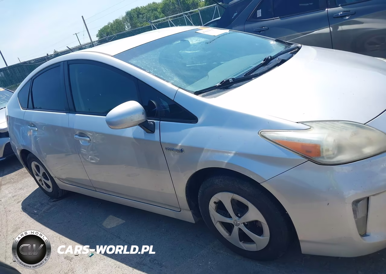2012 Toyota Prius Three VIN:JTDKN3DU8C0333964 - 13