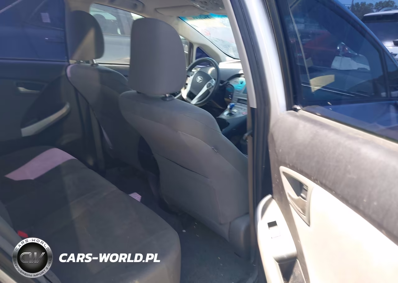 2012 Toyota Prius Three VIN:JTDKN3DU8C0333964 - 8