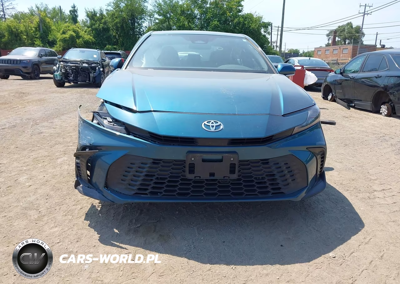 2026 Toyota Camry Se VIN:4T1DBADK1TU051545 - 12