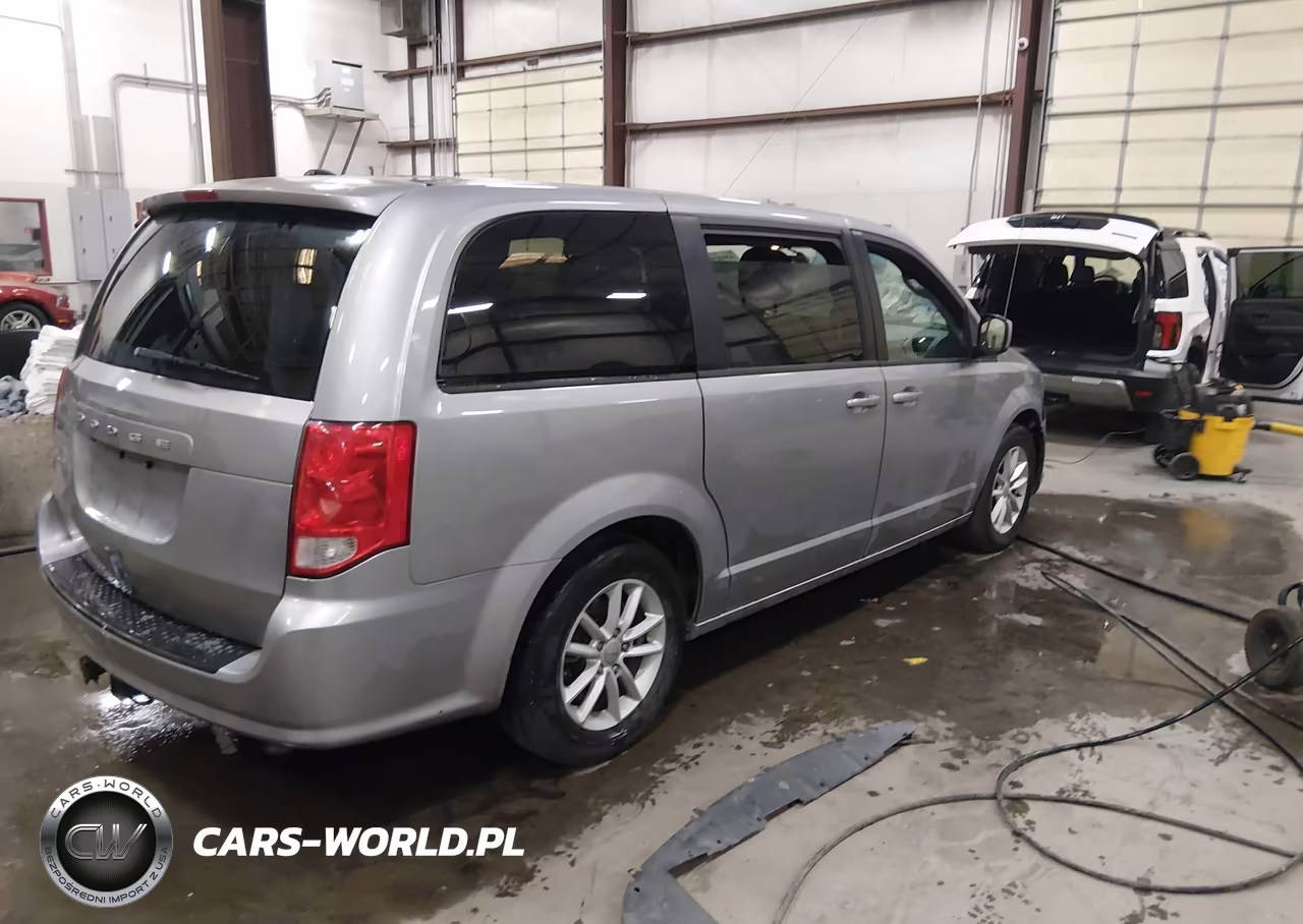 2018 Dodge Grand Caravan Se Plus VIN:2C4RDGBG0JR215013 - 4