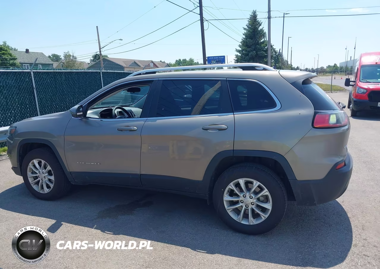 2019 Jeep Cherokee Latitude 4X4 VIN:1C4PJMCB9KD449477 - 14