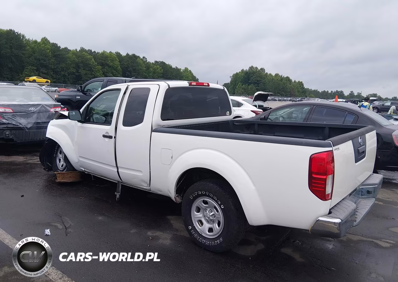 2015 Nissan Frontier S VIN:1N6BD0CT0FN738313 - 3