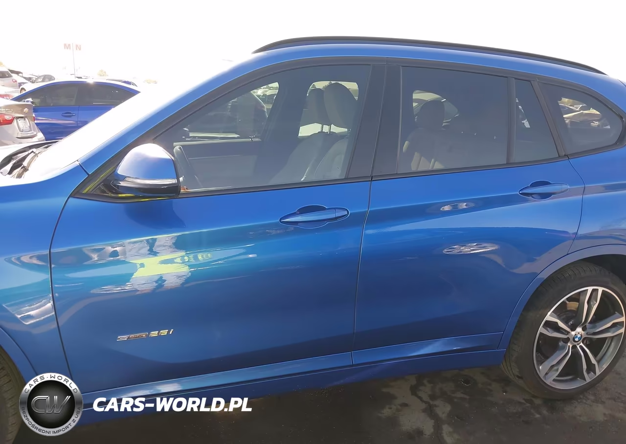 2018 BMW X1 Sdrive28I VIN:WBXHU7C31J5H43749 - 14