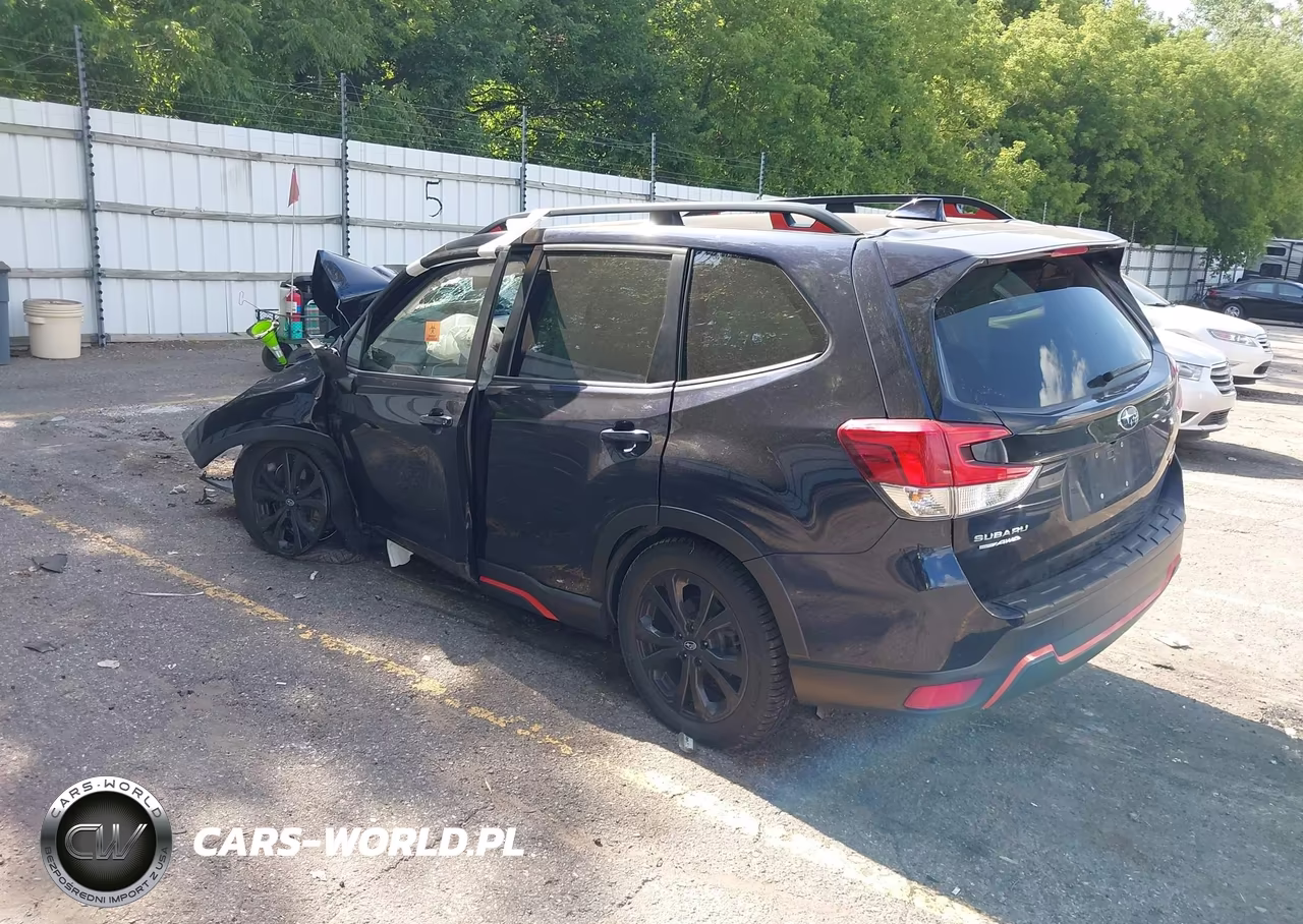 2021 Subaru Forester Sport VIN:JF2SKALC3MH426563 - 3