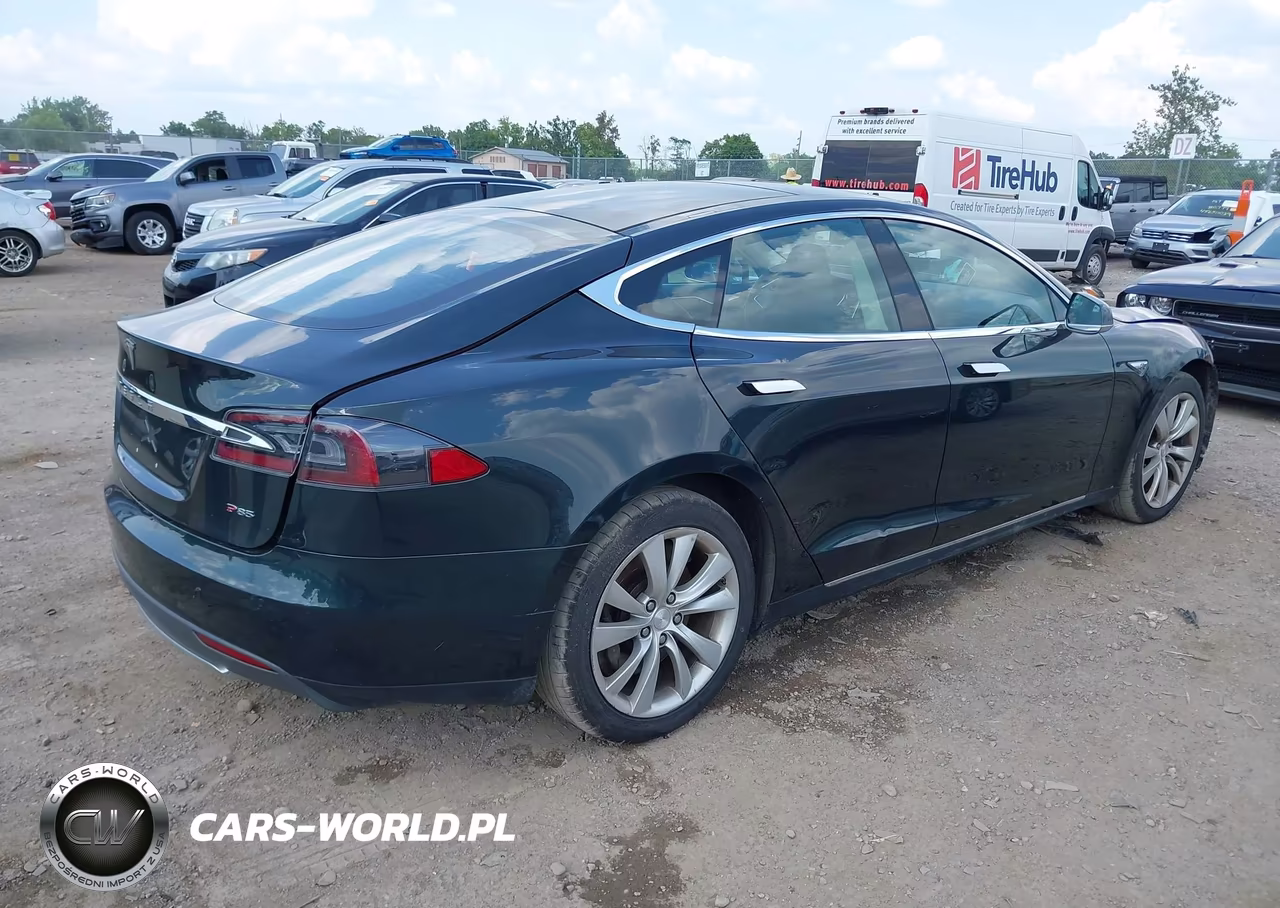 2013 Tesla Model S Performance VIN:5YJSA1CP2DFP27572 - 4