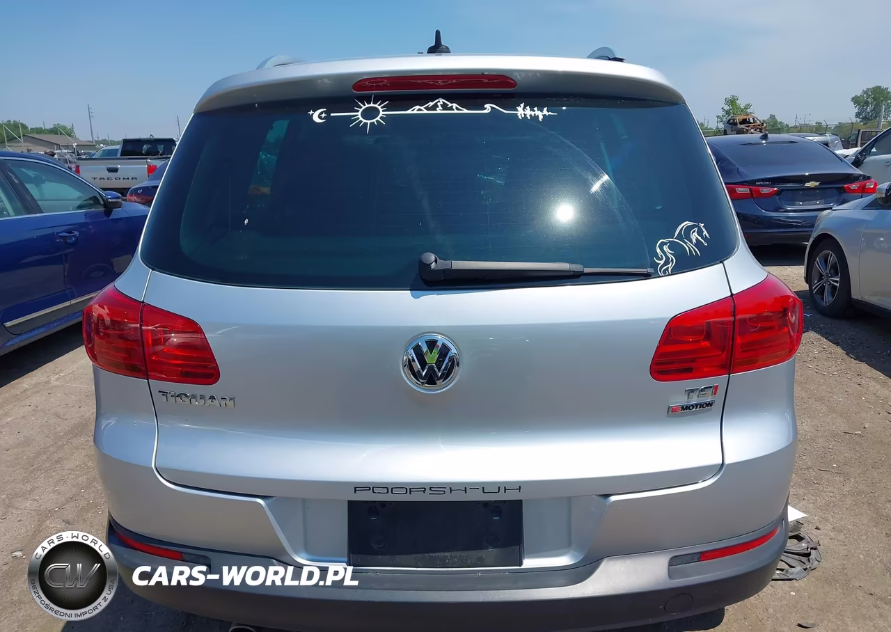 2017 Volkswagen Tiguan 2.0T Wolfsburg Edition VIN:WVGSV7AX3HK019040 - 16