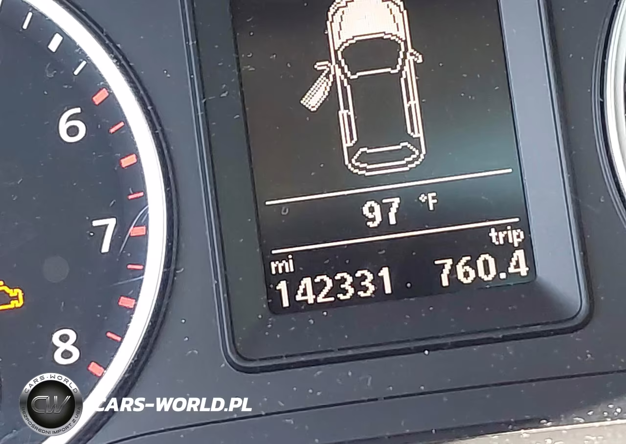 2017 Volkswagen Tiguan 2.0T Wolfsburg Edition VIN:WVGSV7AX3HK019040 - 7