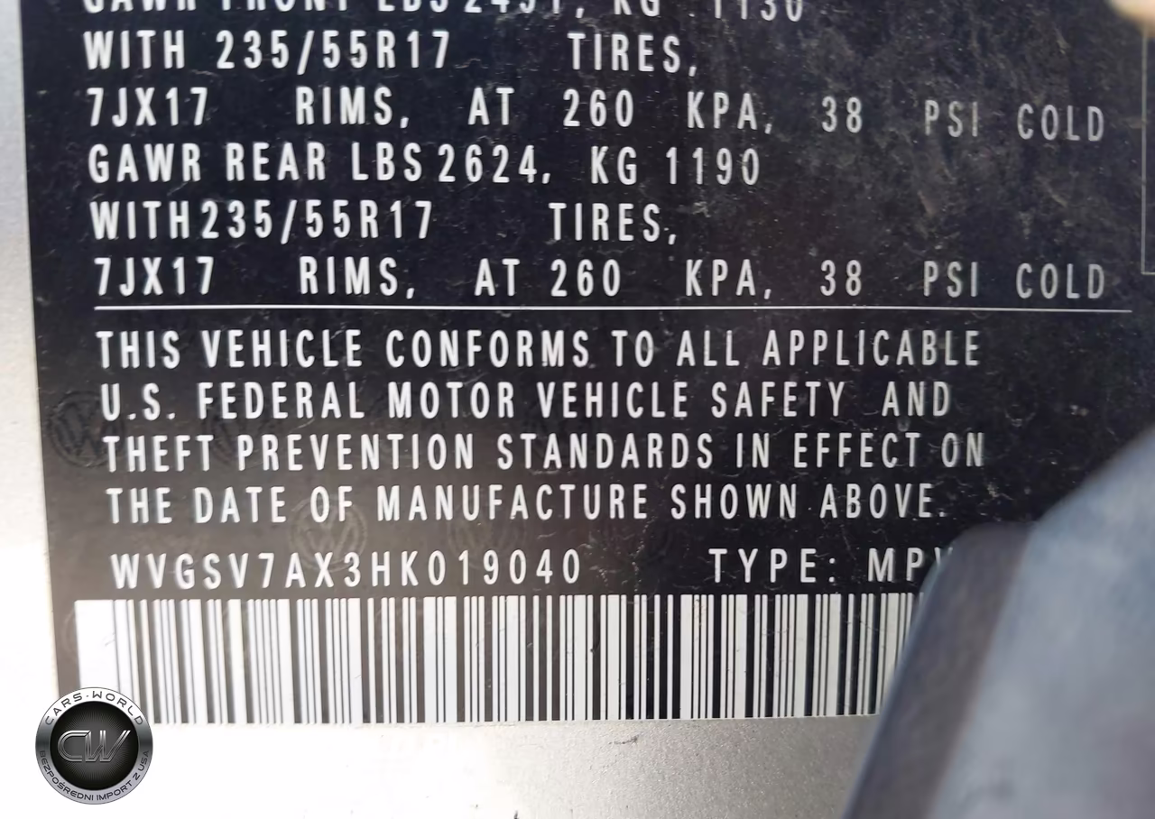 2017 Volkswagen Tiguan 2.0T Wolfsburg Edition VIN:WVGSV7AX3HK019040 - 9