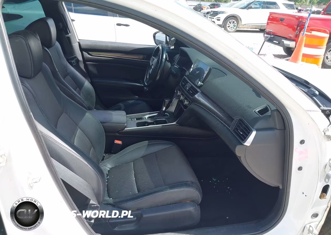 2018 Honda Accord Sport VIN:1HGCV1F38JA235734 - 5