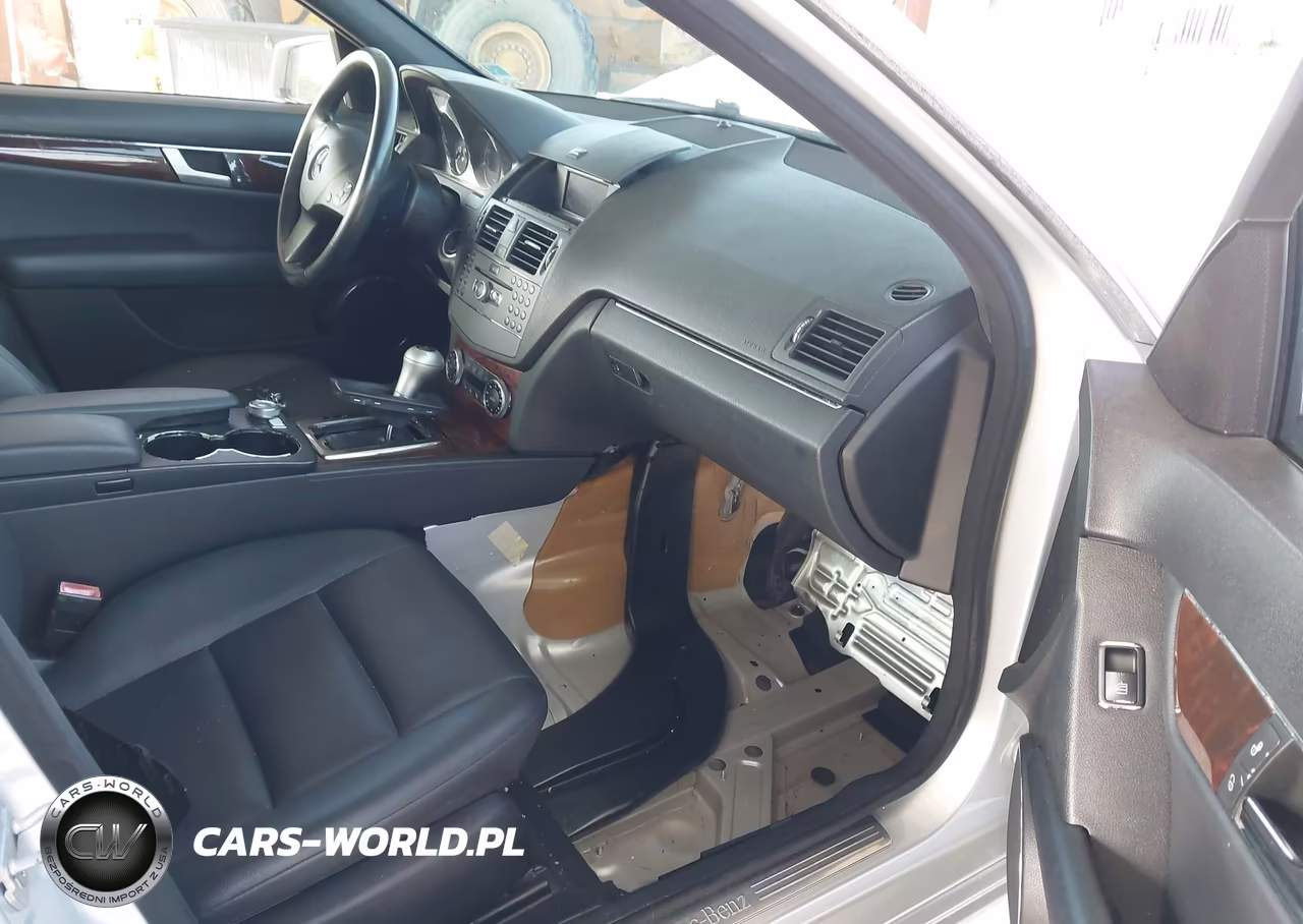 2010 Mercedes-Benz C 300 Sport VIN:WDDGF5EB6AF381040 - 5