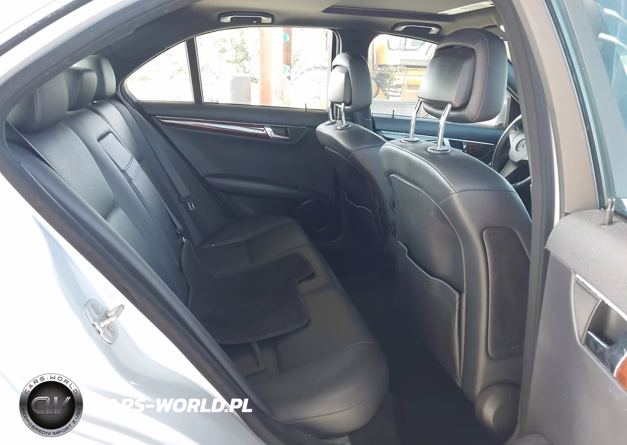 2010 Mercedes-Benz C 300 Sport VIN:WDDGF5EB6AF381040 - 8