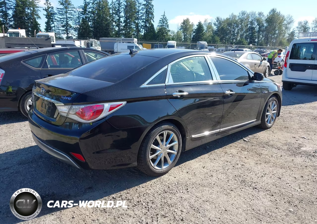 2012 Hyundai Sonata Hybrid VIN:KMHEC4A45CA020647 - 4