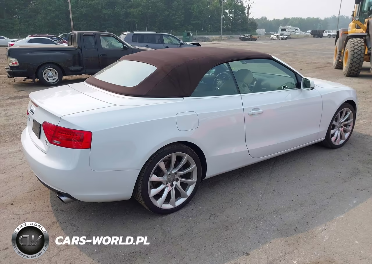 2013 Audi A5 2.0T Premium VIN:WAULFAFHXDN007669 - 4