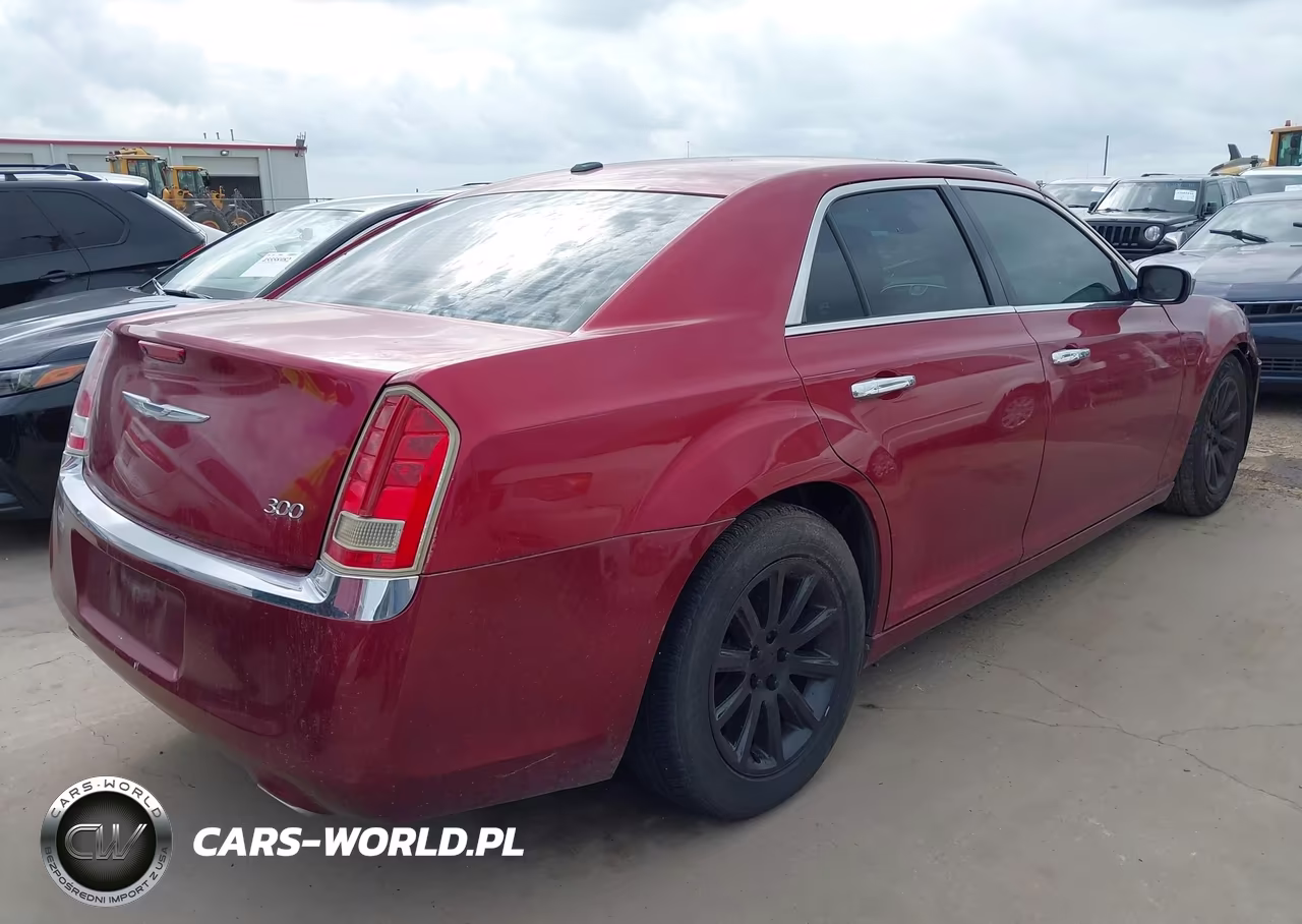2012 Chrysler 300 Limited VIN:2C3CCACG4CH191848 - 4